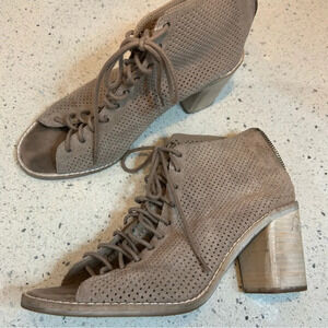 Dolce Vita Lace Up Peep Toe Perforated Boot Block Heel​​​